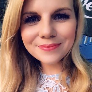 Meet your Posher, Cori